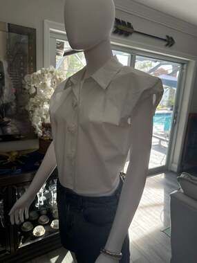 Azara Paris White Cropped Button-Down Shirt with Rose Textured Buttons and Flutt